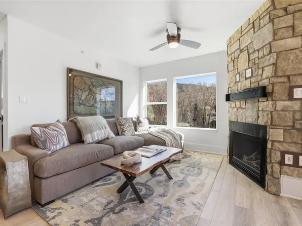 1044 Blue River Pkwy #C-305, Silverthorne, CO 80498