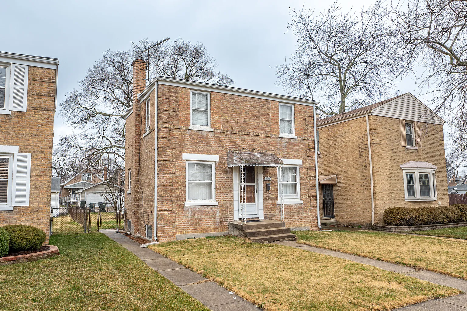 304 Hyde Park Ave photo 1