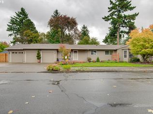 1322 SE 114th Ave, Portland, OR 97216