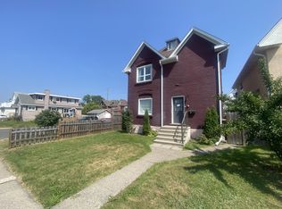 242 Archibald St N, Thunder Bay, ON P7C3Y2