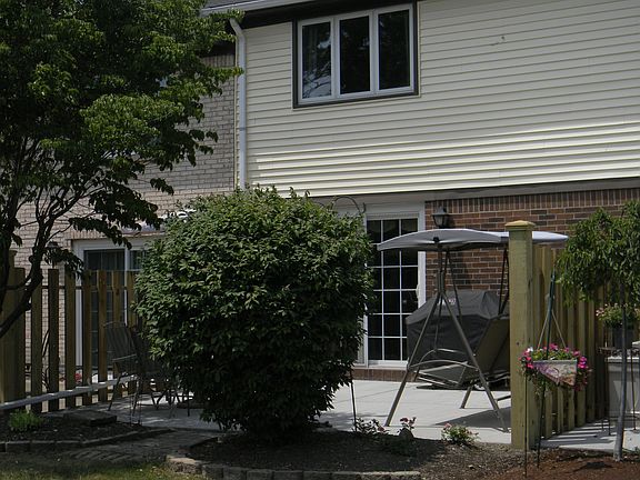 2nd image of 134 Stepping Stone Ln