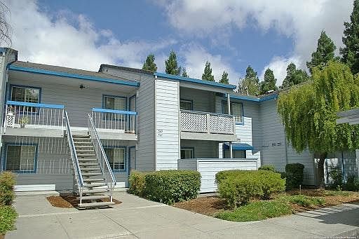 2nd image of 554 Countrybrook Loop #K