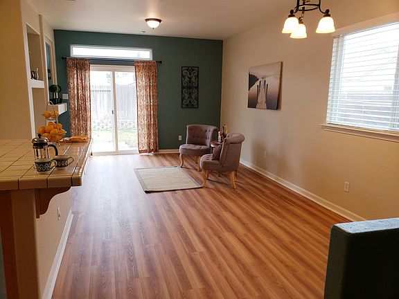 3rd image of 845 Atwell Cir
