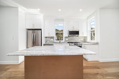 9 Knollin St #1 Photo 1