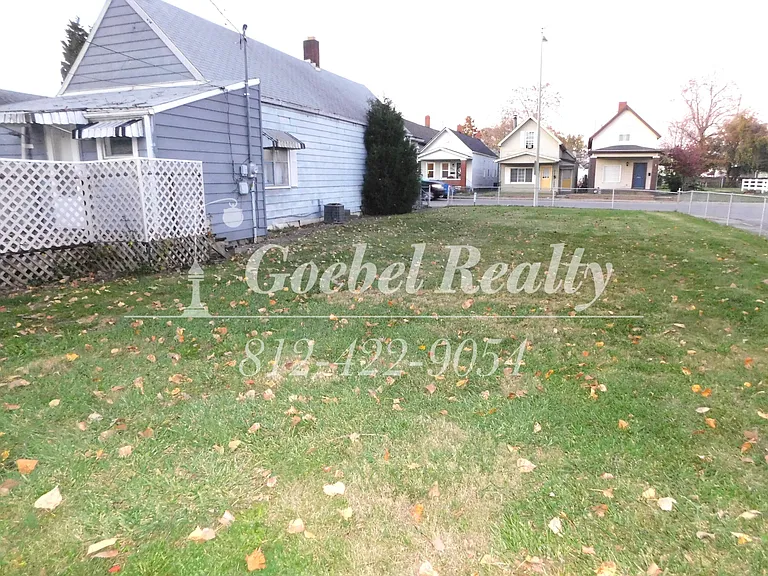 2502 W Franklin St — Photo 8