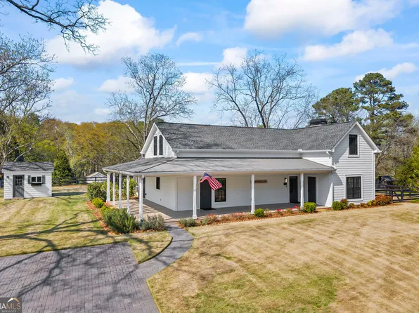 82 Childs St, Martin, GA 30557