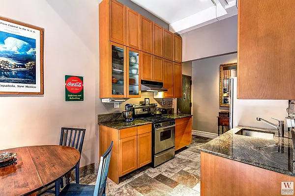 Sold by Wohlfarth & Associates Inc | media 12