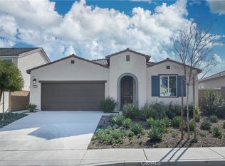 535 Finch Dr, Rialto, CA 92377