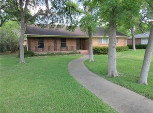 656 N Manus Dr, Dallas, TX 75224