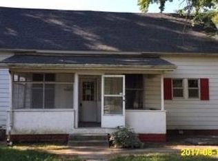 1200 S White St, Clay City, IN 47841