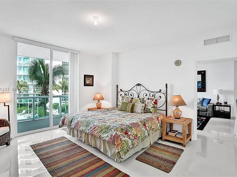 7900 Harbor Island Dr #704 — Photo 23