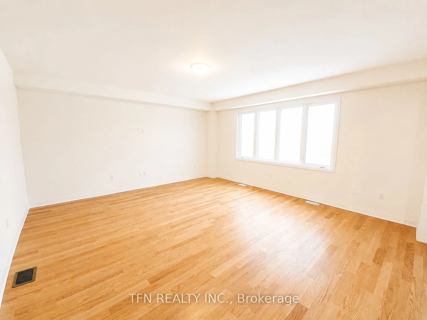 5 bed, $3,200 — Photo 3