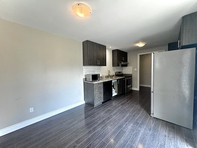 1130 Melton Dr #MAIN — Photo 4