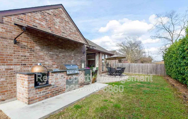 9462 Country Lake Dr — Photo 15