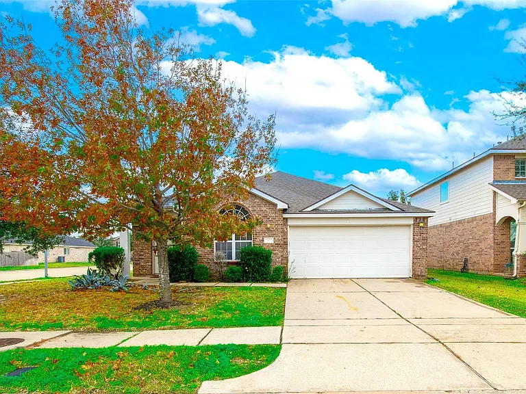 24622 Colonial Birch Ln — Photo 1