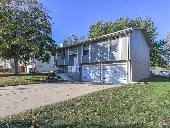 2nd image of 5241 Rosebriar Ct