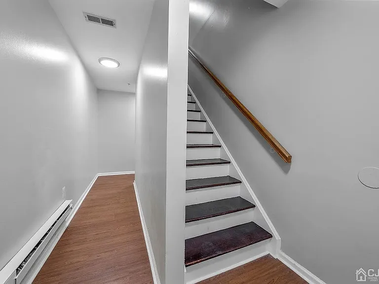 261 Prestwick Way #261 — Photo 6