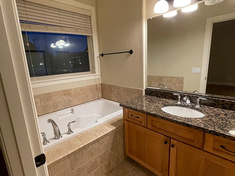 3913 NW 148th Pl #3913 — Photo 8