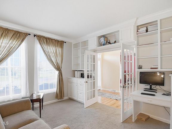 5th image of 12 Magnolia Way