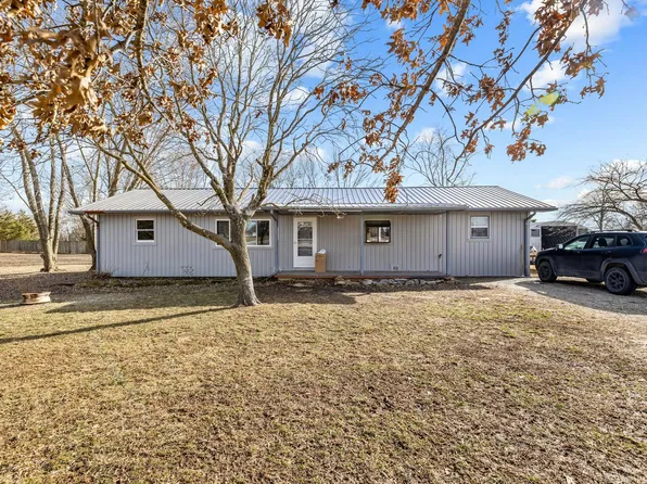 410 S Clompton Street, Dadeville, MO 65635