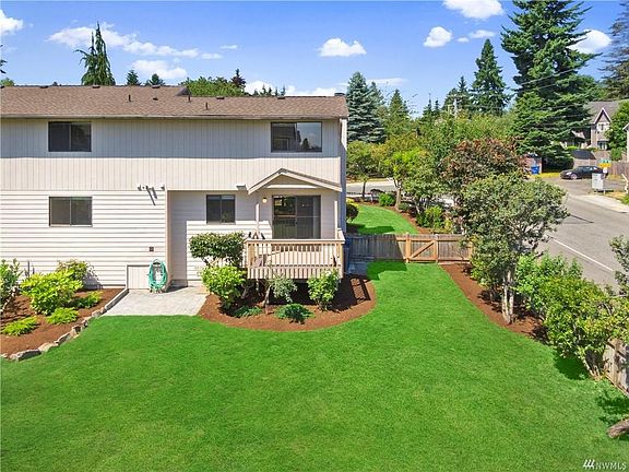 4th image of 15607 34th Pl W Unit 1