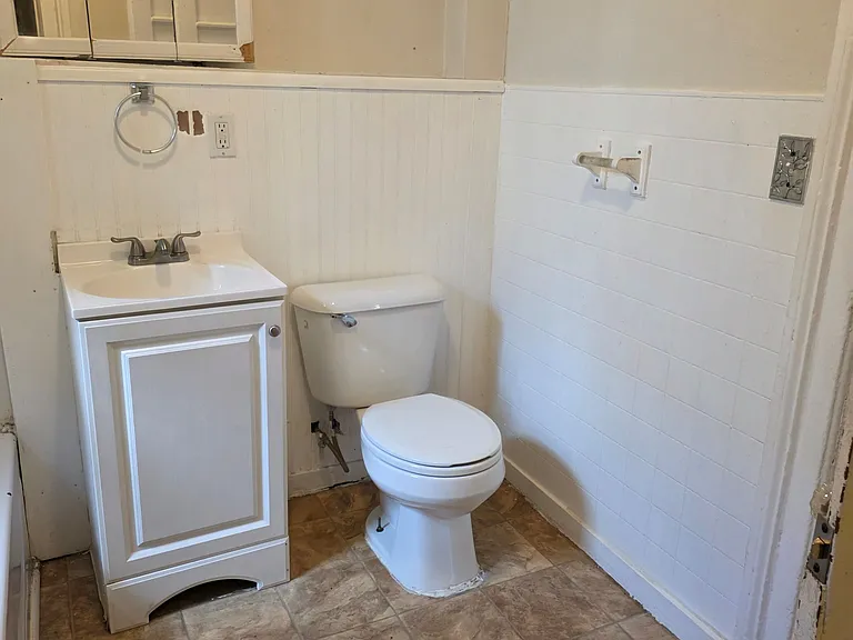 62 Watervliet Ave #2 — Photo 9