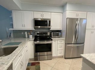 6866 Huntington Ln APT 305, Delray Beach, FL 33446