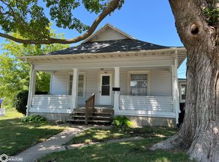 131 E McKinley St, Osceola, IA 50213