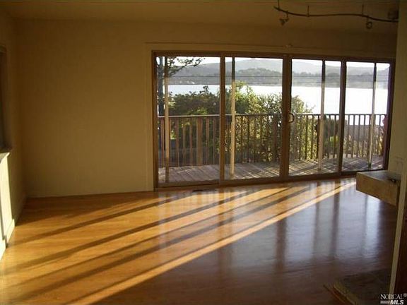 3rd image of 587 Virginia Dr