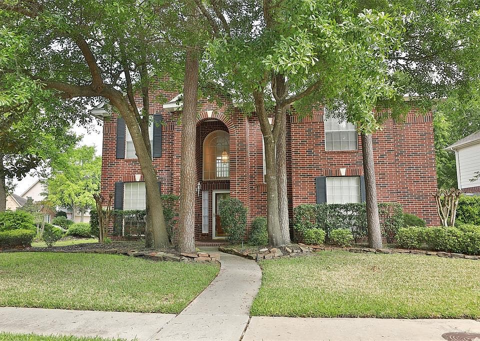 1st image of 11818 Lakegrove Bnd