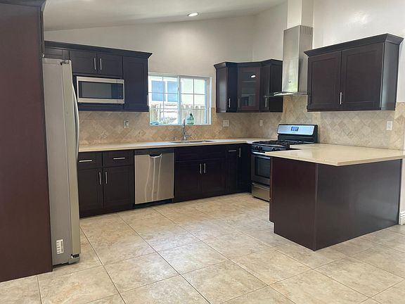 3rd image of 20868 Miranda St