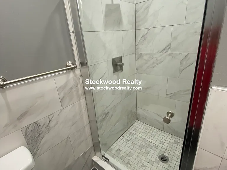 25 Hinckley St #3 — Photo 15