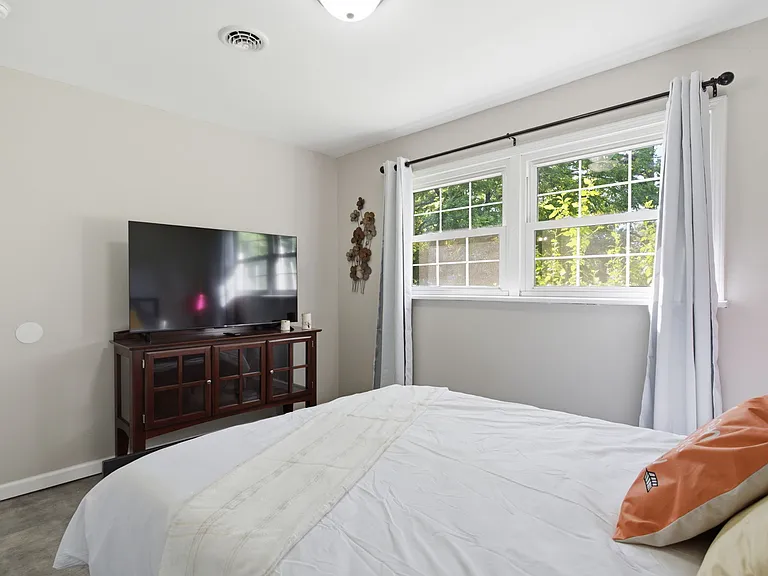 2416 Ridgecrest Dr — Photo 31