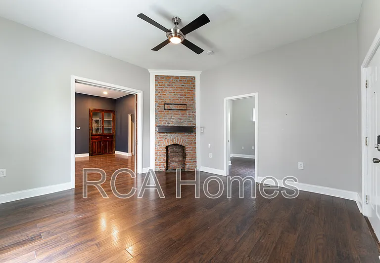 1042 Saint Paul St — Photo 3