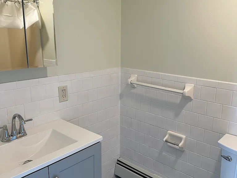607 Charles St #9 — Photo 6