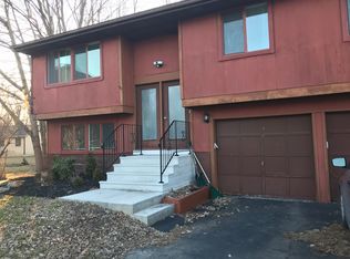 842 Robin Rd, Buffalo, NY 14228