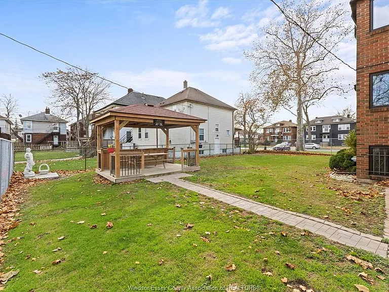 1160 Howard Ave #101 — Photo 22