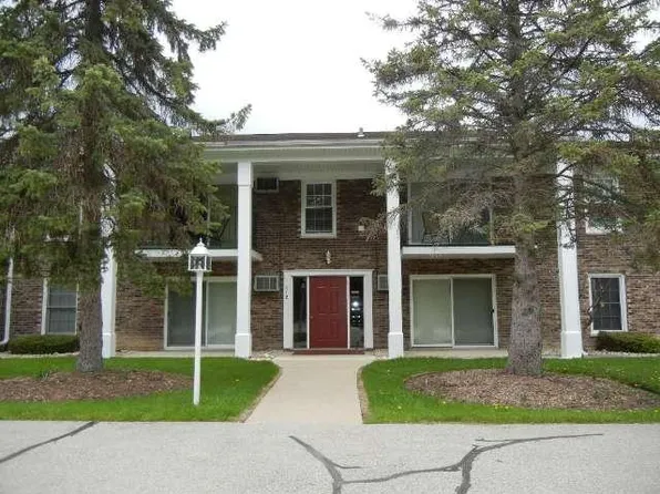 112 Hank Jay Dr #112G, Lake Geneva, WI 53147