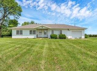 7160 74th St, Meriden, KS 66512