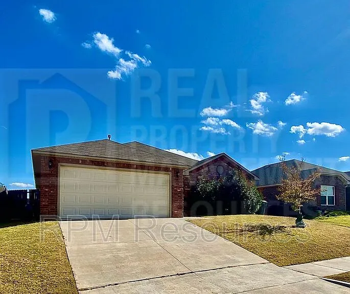 2932 Cider Mill Ln — Photo 1