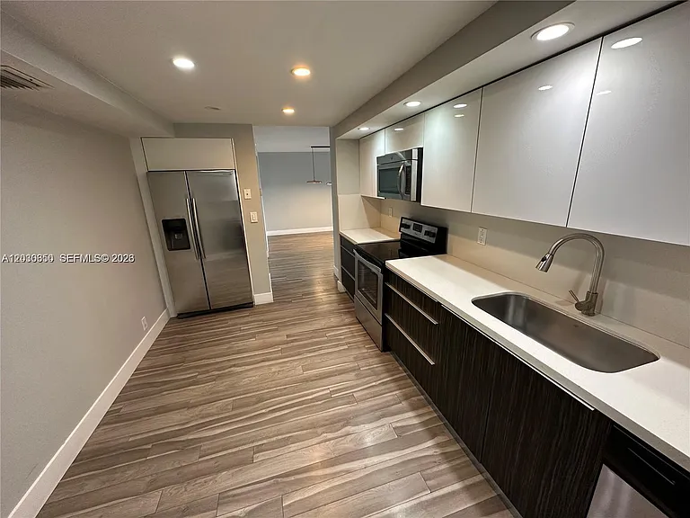 600 Three Islands Blvd #705 — Photo 7