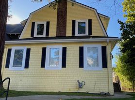 5251 16th Ave NE, Seattle, WA