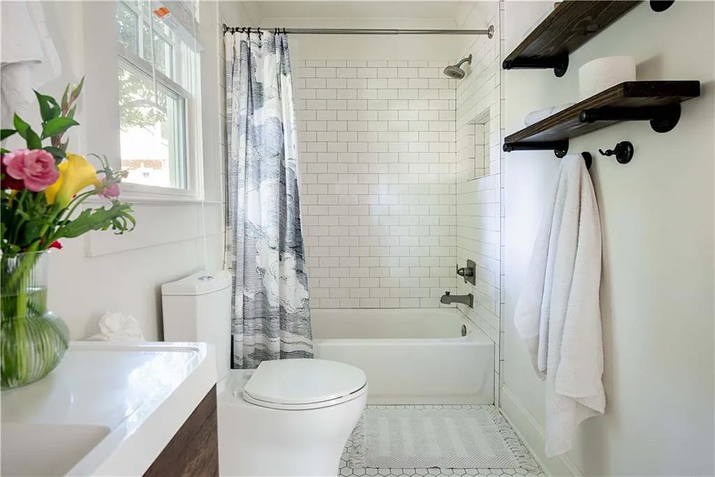 1 bed, 1.0 bath, 650 sqft, $4,300 — Photo 4