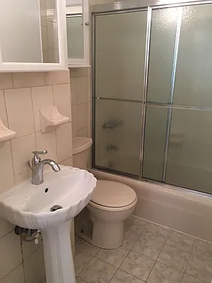 Rented by Apartments by Us | media 43