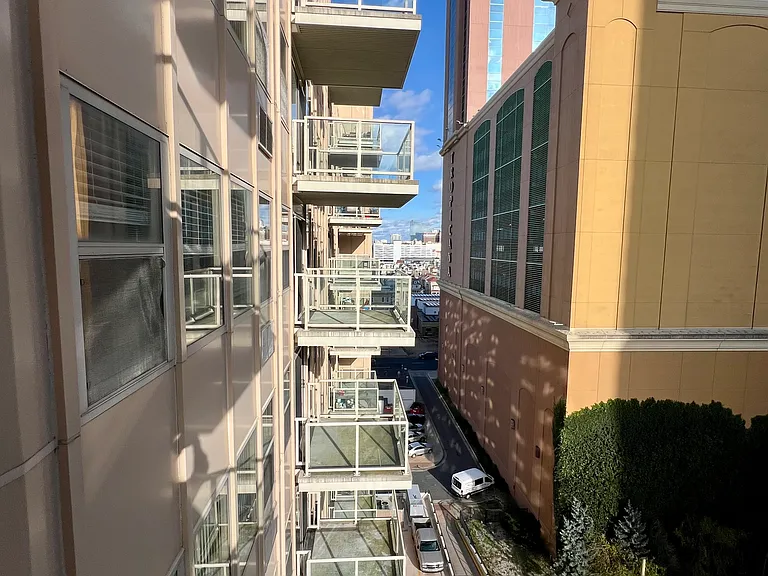 2834 Atlantic Ave #902 — Photo 18
