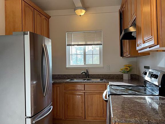 3rd image of 781 Sharmon Palms Ln #4