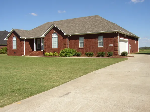 24010 Chadwick Dr E, Athens, AL 35613