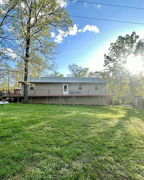 1st image of 323 Shamrock Ln