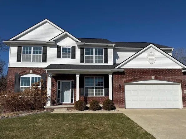 58206 Sunflower Cir N, New Hudson, MI 48165