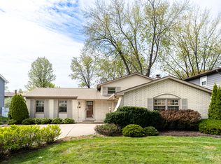 315 Anthony Rd, Buffalo Grove, IL 60089